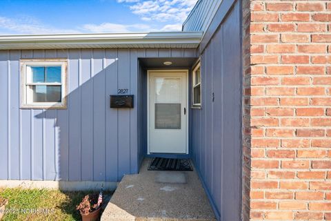 Tiny photo for 2827 126th Street, Toledo, OH 43611 (MLS # 10000226)