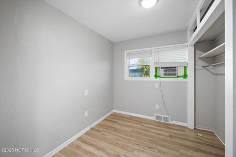 Tiny photo for 2827 126th Street, Toledo, OH 43611 (MLS # 10000226)