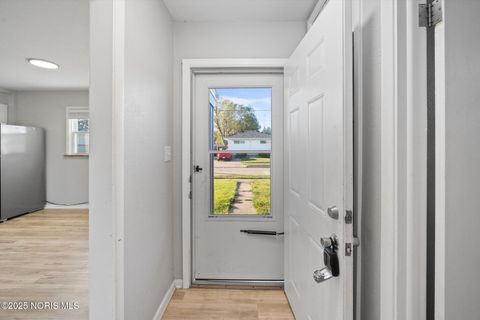 Tiny photo for 2827 126th Street, Toledo, OH 43611 (MLS # 10000226)