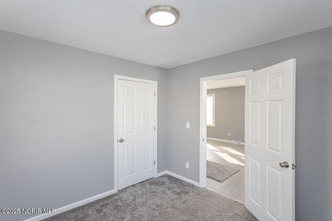 Tiny photo for 102 Silver Maple Drive, Perrysburg, OH 43551 (MLS # 10002229)