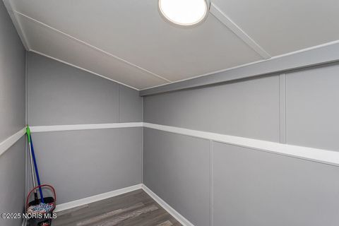 Tiny photo for 102 Silver Maple Drive, Perrysburg, OH 43551 (MLS # 10002229)