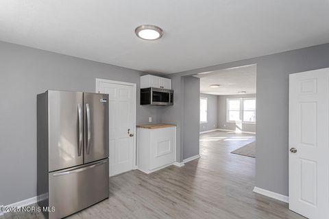 Tiny photo for 102 Silver Maple Drive, Perrysburg, OH 43551 (MLS # 10002229)