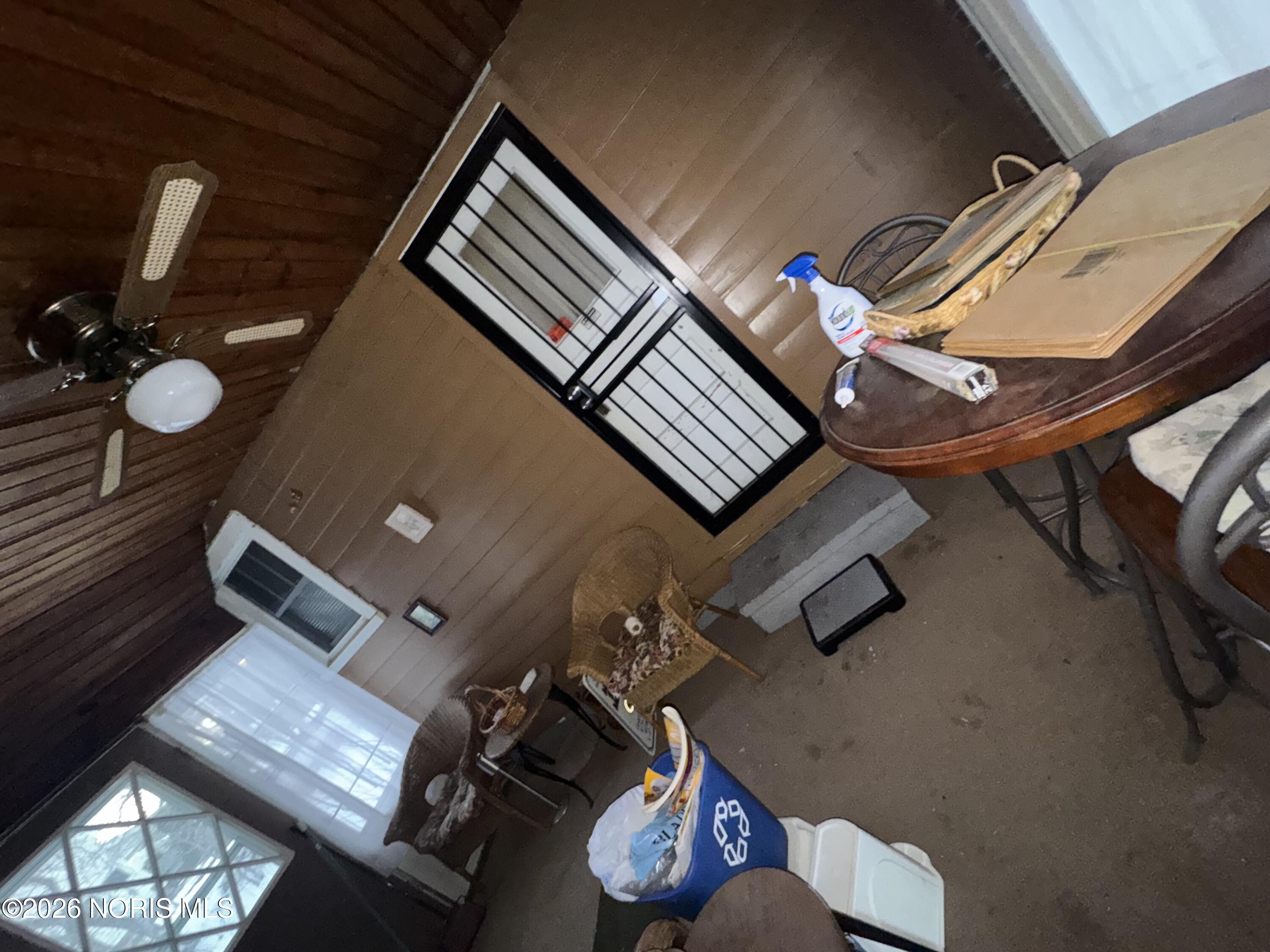 2925 Avondale Avenue