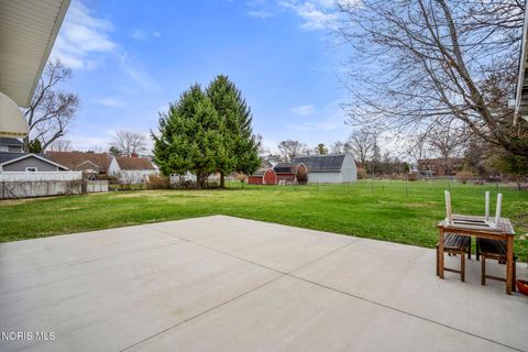 Tiny photo for 715 Carew Lane, Maumee, OH 43537 (MLS # 10005687)