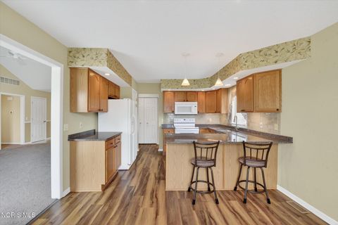 Tiny photo for 4331 N Watercrest Drive, Toledo, OH 43614 (MLS # 10007864)