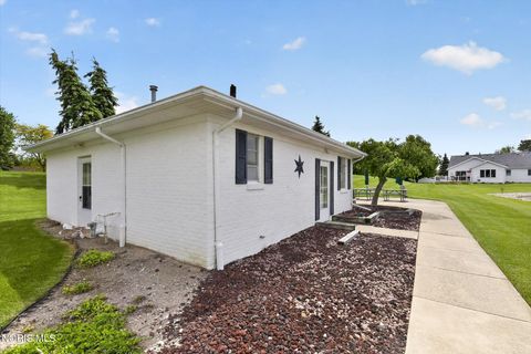 Tiny photo for 4331 N Watercrest Drive, Toledo, OH 43614 (MLS # 10007864)