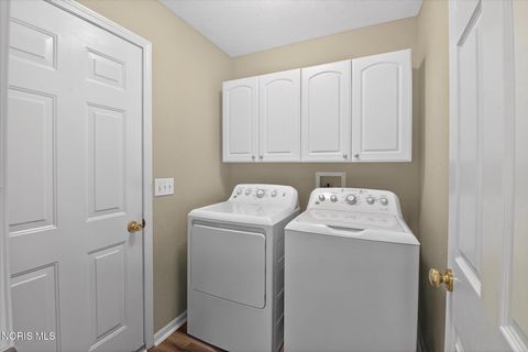 Tiny photo for 4331 N Watercrest Drive, Toledo, OH 43614 (MLS # 10007864)