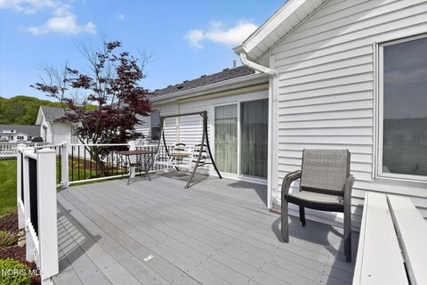 Tiny photo for 4331 N Watercrest Drive, Toledo, OH 43614 (MLS # 10007864)