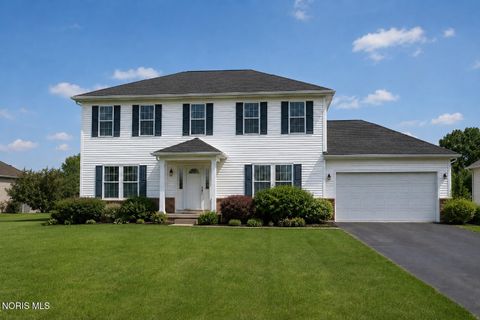 Photo of 6110 Suffolk Lane, Maumee, OH 43537 (MLS # 10008080)