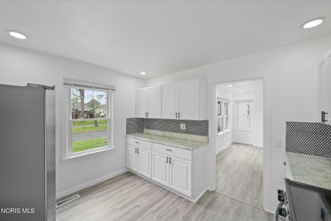 Tiny photo for 225 E Northgate Parkway, Toledo, OH 43612 (MLS # 10011127)