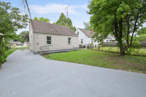 Tiny photo for 225 E Northgate Parkway, Toledo, OH 43612 (MLS # 10011127)