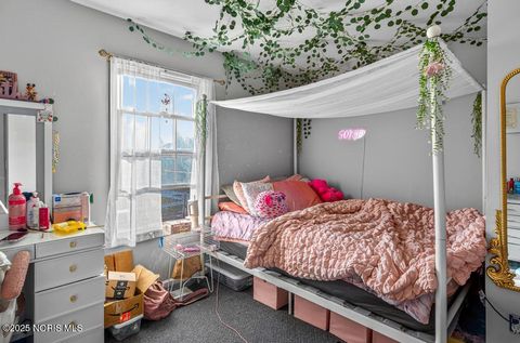 Tiny photo for 3175 Glenwood Avenue, Toledo, OH 43610 (MLS # 10002671)