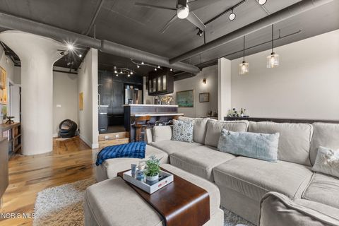 Tiny photo for 110 Ottawa Street #2e, Toledo, OH 43604 (MLS # 10011061)