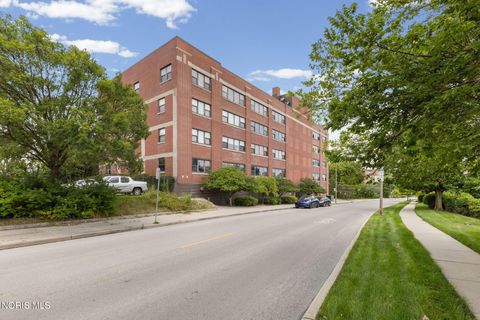 Tiny photo for 110 Ottawa Street #2e, Toledo, OH 43604 (MLS # 10011061)