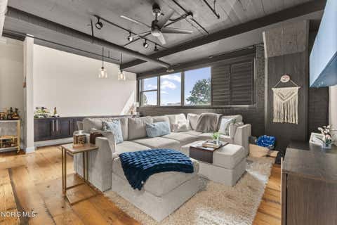 Tiny photo for 110 Ottawa Street #2e, Toledo, OH 43604 (MLS # 10011061)