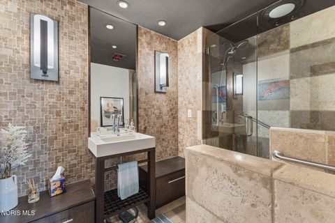 Tiny photo for 110 Ottawa Street #2e, Toledo, OH 43604 (MLS # 10011061)