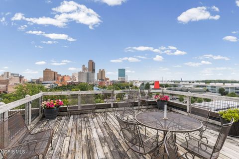 Tiny photo for 110 Ottawa Street #2e, Toledo, OH 43604 (MLS # 10011061)