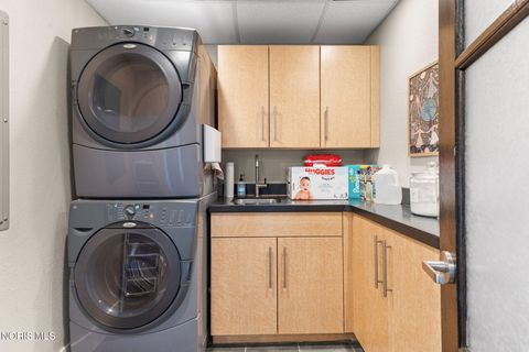 Tiny photo for 110 Ottawa Street #2e, Toledo, OH 43604 (MLS # 10011061)