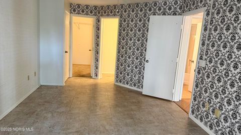 Tiny photo for 3407 Oak Alley Court #Unit 203, Toledo, OH 43606 (MLS # 10000293)