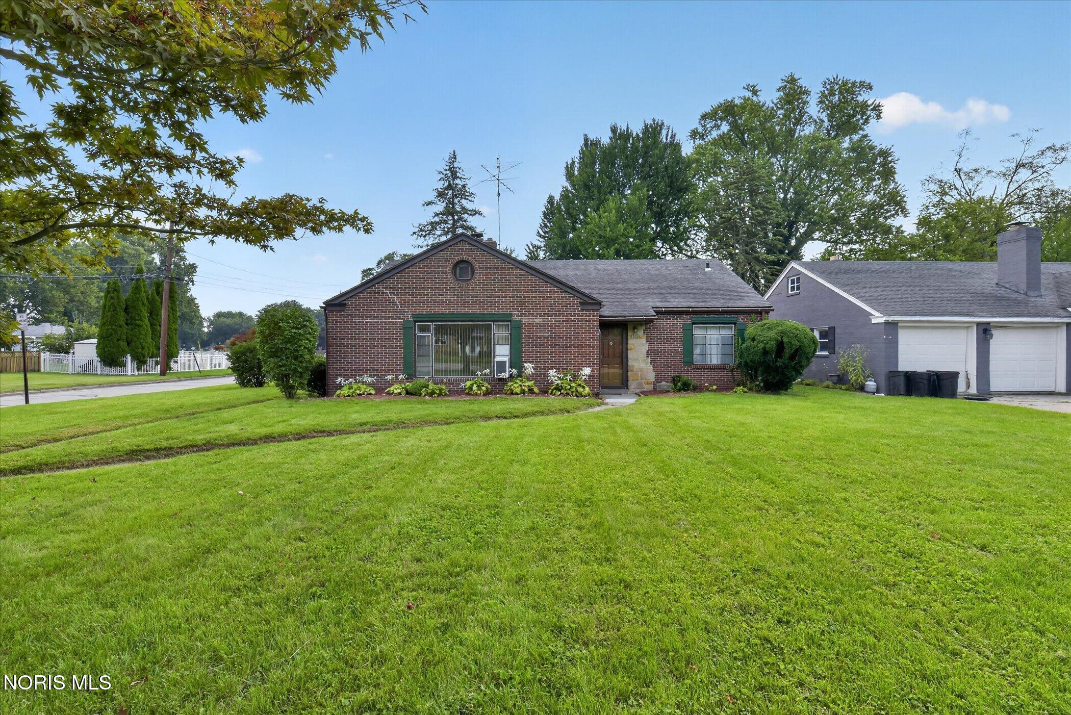 3728 Indian Road