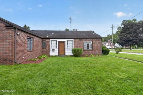 Tiny photo for 3728 Indian Road, Ottawa Hills, OH 43606 (MLS # 10013284)