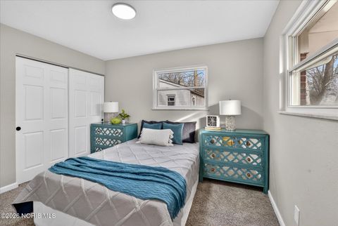 Tiny photo for 250 Bonaparte Drive, Toledo, OH 43615 (MLS # 10003076)