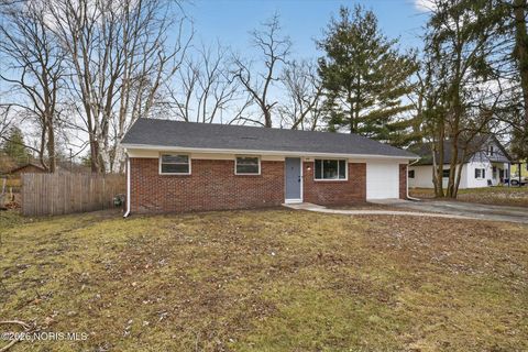Tiny photo for 250 Bonaparte Drive, Toledo, OH 43615 (MLS # 10003076)