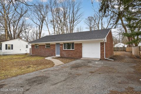 Tiny photo for 250 Bonaparte Drive, Toledo, OH 43615 (MLS # 10003076)