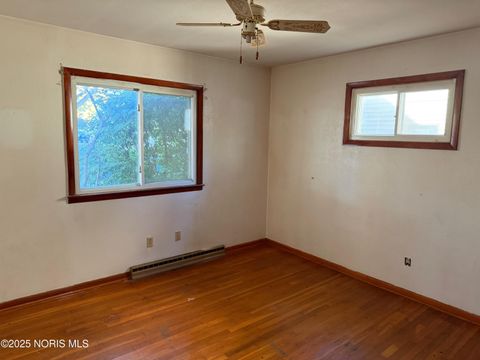 Tiny photo for 6022 Clover Lane, Toledo, OH 43623 (MLS # 10000648)