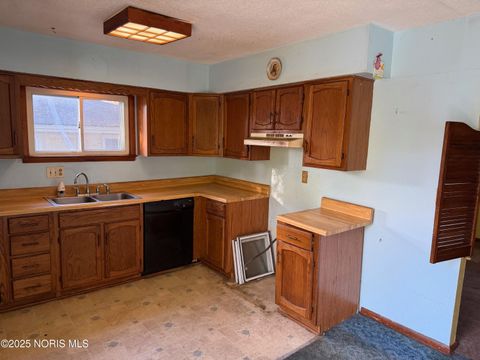 Tiny photo for 6022 Clover Lane, Toledo, OH 43623 (MLS # 10000648)