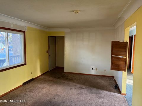 Tiny photo for 6022 Clover Lane, Toledo, OH 43623 (MLS # 10000648)