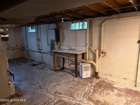 Tiny photo for 6022 Clover Lane, Toledo, OH 43623 (MLS # 10000648)