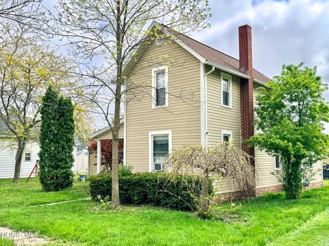 Photo of 320 Cowen Street, Hamler, OH 43524 (MLS # 10006909)
