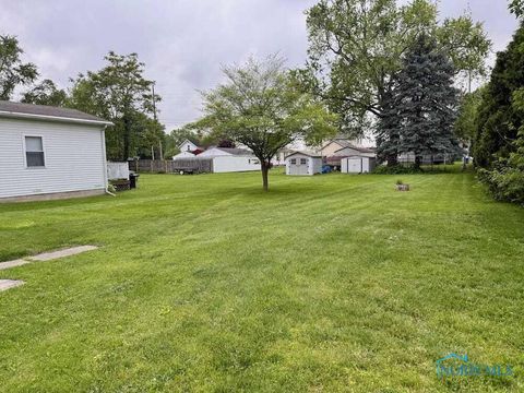 Tiny photo for 124 Morrison Street, Fremont, OH 43420 (MLS # 10007005)
