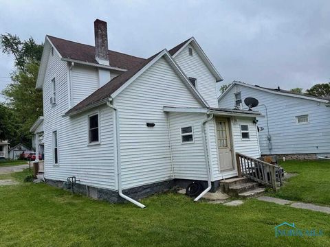 Tiny photo for 124 Morrison Street, Fremont, OH 43420 (MLS # 10007005)