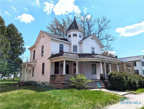 Homes For Sale - 230 State Street<br/> Bettsville, OH 44815