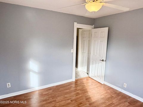 Tiny photo for 5149 Bayshore Road, Oregon, OH 43616 (MLS # 10002526)