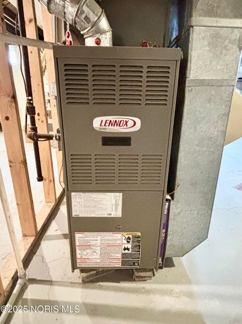 Tiny photo for 5149 Bayshore Road, Oregon, OH 43616 (MLS # 10002526)