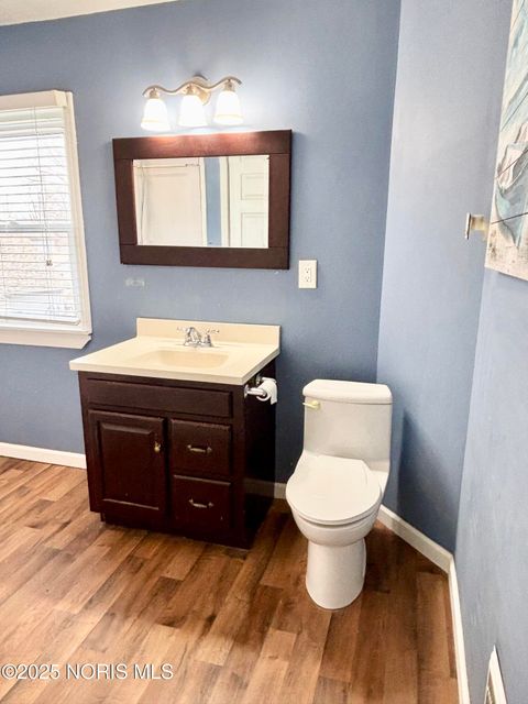 Tiny photo for 5149 Bayshore Road, Oregon, OH 43616 (MLS # 10002526)