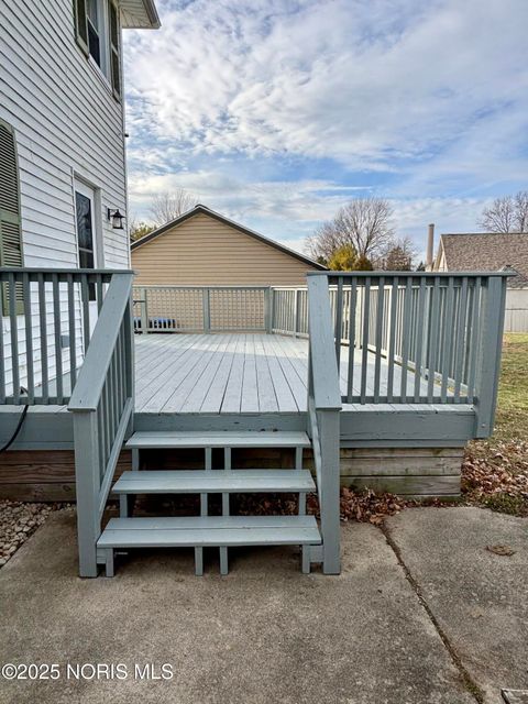 Tiny photo for 5149 Bayshore Road, Oregon, OH 43616 (MLS # 10002526)