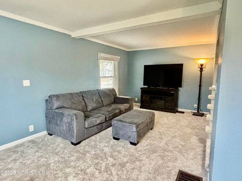 Tiny photo for 5149 Bayshore Road, Oregon, OH 43616 (MLS # 10002526)