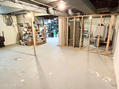 Tiny photo for 5149 Bayshore Road, Oregon, OH 43616 (MLS # 10002526)