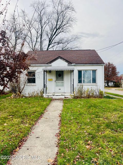 Tiny photo for 4703 Vermaas Avenue, Toledo, OH 43612 (MLS # 10001868)