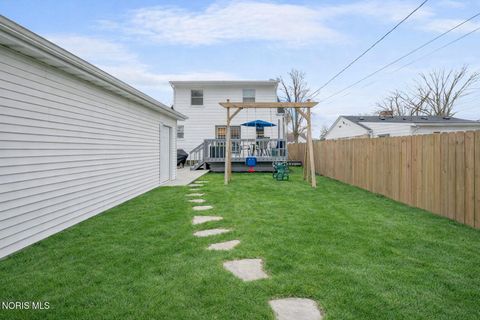Tiny photo for 903 Lochhaven Boulevard, Maumee, OH 43537 (MLS # 10006065)