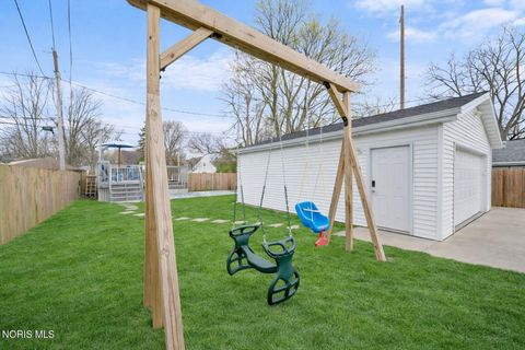 Tiny photo for 903 Lochhaven Boulevard, Maumee, OH 43537 (MLS # 10006065)