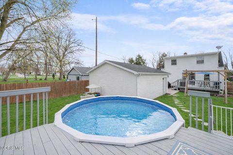 Tiny photo for 903 Lochhaven Boulevard, Maumee, OH 43537 (MLS # 10006065)