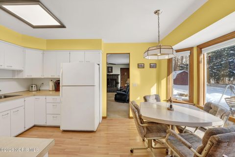 Tiny photo for 4671 Valley Ridge Court, Toledo, OH 43614 (MLS # 10003535)