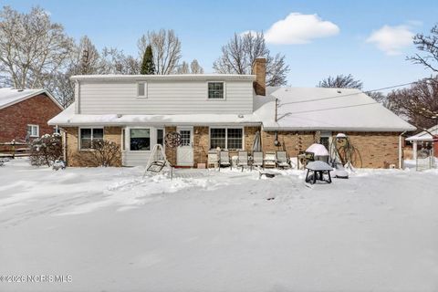 Tiny photo for 4671 Valley Ridge Court, Toledo, OH 43614 (MLS # 10003535)