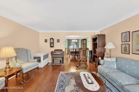 Tiny photo for 4671 Valley Ridge Court, Toledo, OH 43614 (MLS # 10003535)