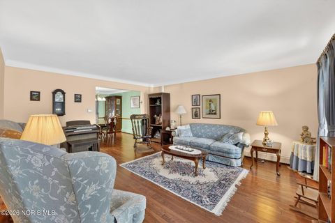 Tiny photo for 4671 Valley Ridge Court, Toledo, OH 43614 (MLS # 10003535)